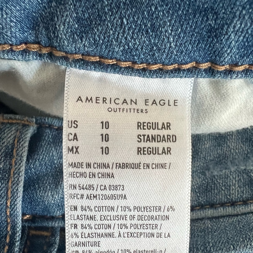 American Eagle Outfitters Light Blue Distressed Skinny Jeans - Picture 5 of 5